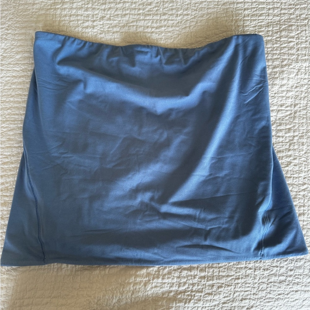 Lululemon- Wundermost Ultra-Soft Nulu Tube Top